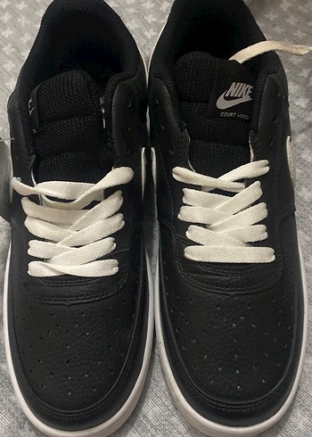 Nike Siyah Beyaz Dusuk Bilekli Sneaker