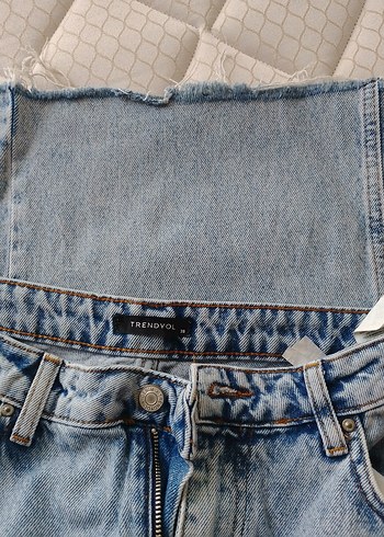 Düğmeli Loose Fit Midi Kadın Kot Pantolon - Görsel 4