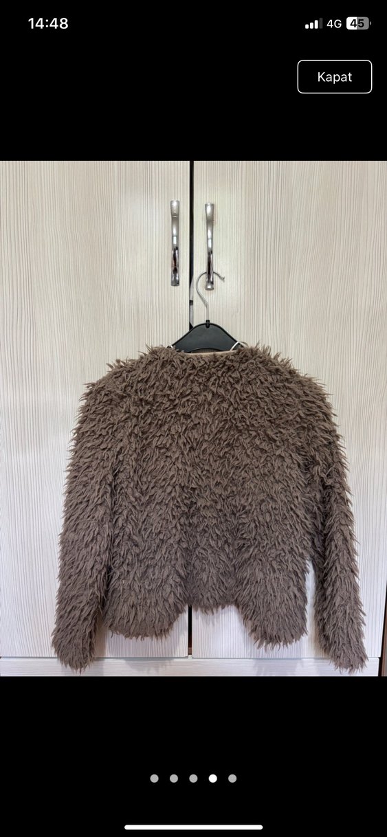 Bej Midi Uzunlukta Kürk Detaylı Kadın Mont - Görsel 4