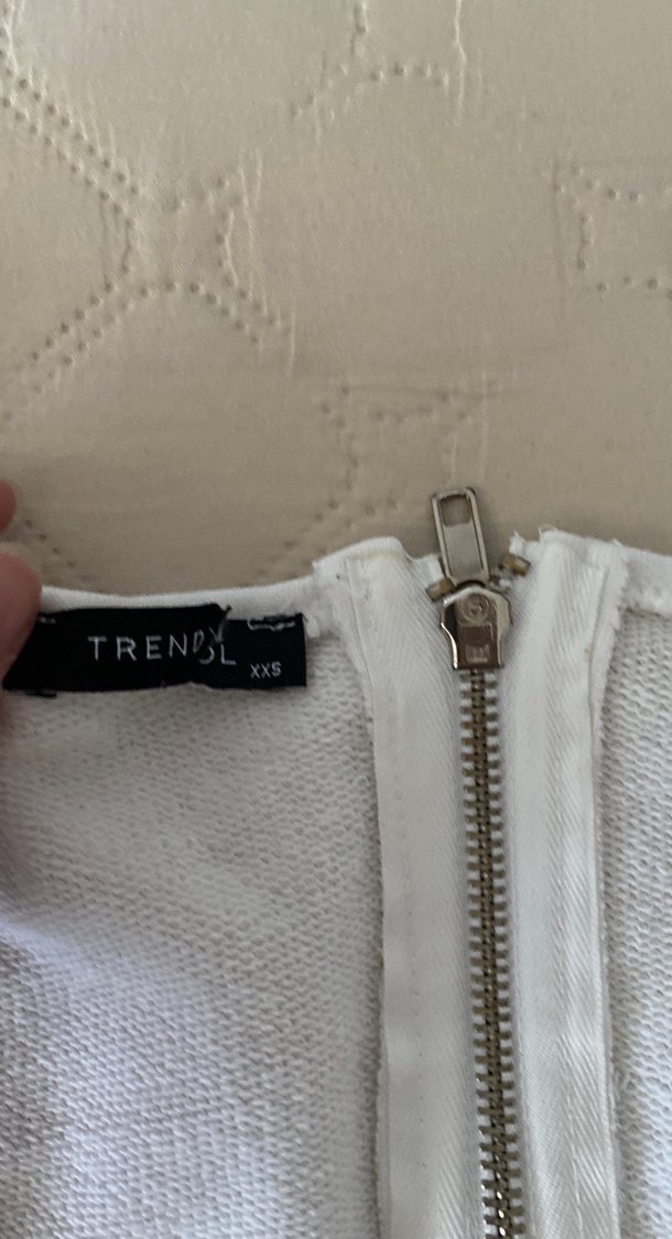 Fermuarlı Beyaz Keten Straplez Büstiyer - Görsel 2