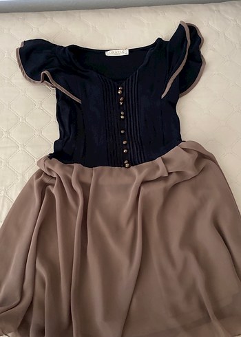 Düğmeli Kısa Kollu Midi Elbise - Görsel 2