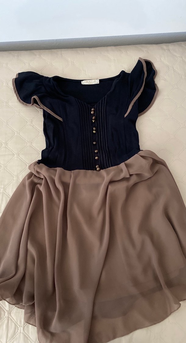 Düğmeli Kısa Kollu Midi Elbise - Görsel 2