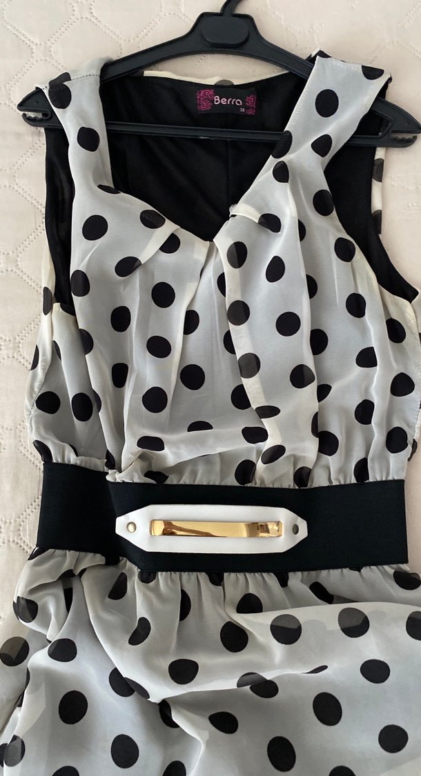 Puantiye Desenli Kuşaklı Uzun çocuk Elbisesi - Görsel 2