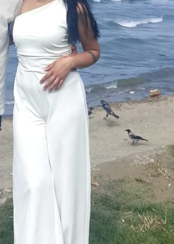 Beyaz tek omuz Uzun Tulum