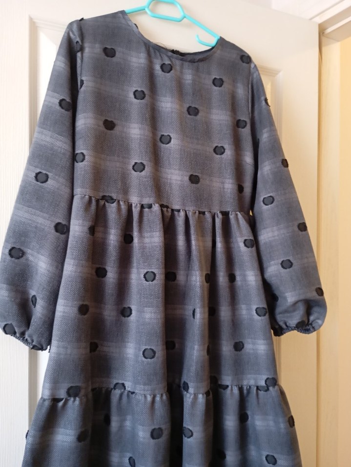 Gri Uzun Kadın Elbise, Bol Kesim, Pileli - Görsel 4