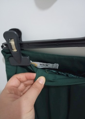 Kemer Detaylı Uzun Koyu Yeşil Etek - Görsel 3