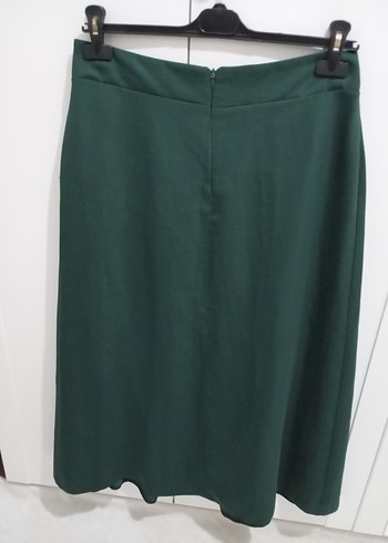 Kemer Detaylı Uzun Koyu Yeşil Etek - Görsel 4