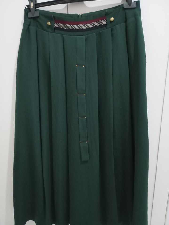 Kemer Detaylı Uzun Koyu Yeşil Etek - Görsel 2