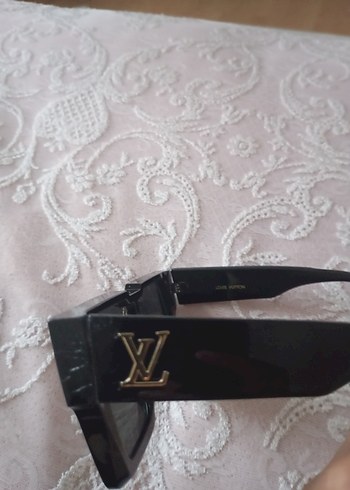 Parlak Siyah Gotik Kadın Gözlüğü - Görsel 7