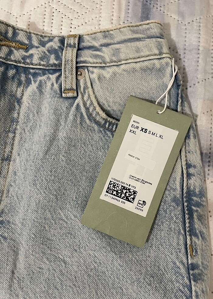 H&M yırtmaçlı kot etek - Görsel 3