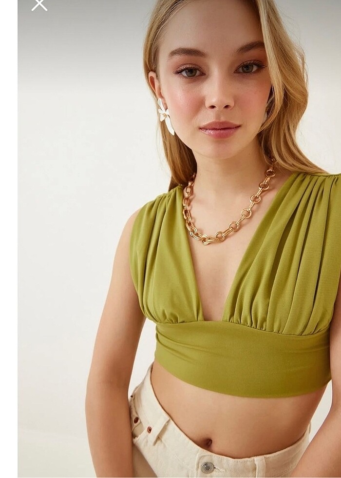 Derin v yakalı crop bluz - Görsel 2