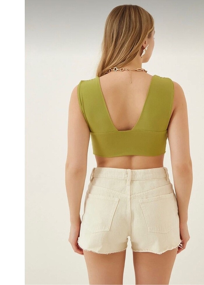Derin v yakalı crop bluz - Görsel 4
