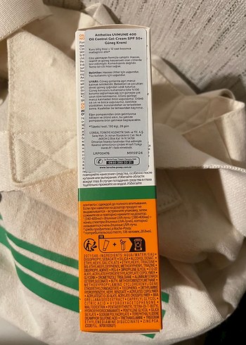 Anthelios uvmune 400 oil control Spf50+ - Görsel 2