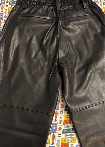 Kadın Siyah Deri Kemerli Pantolon - Görsel 2