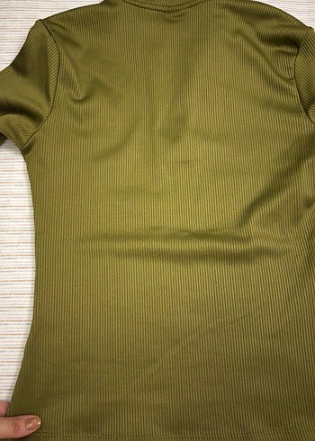 Fermuarlı Yüksek Yakalı Kadın  Tişörtü - Görsel 4