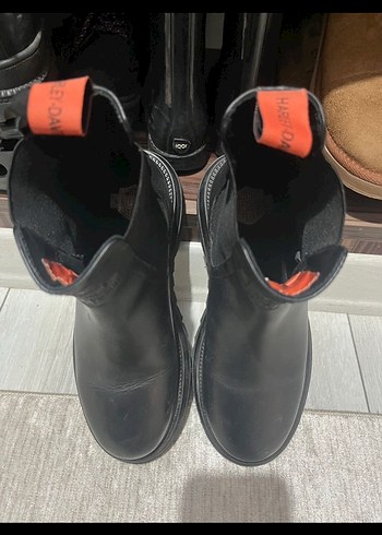 Siyah Deri Tokalı Kadın Bot - Görsel 5