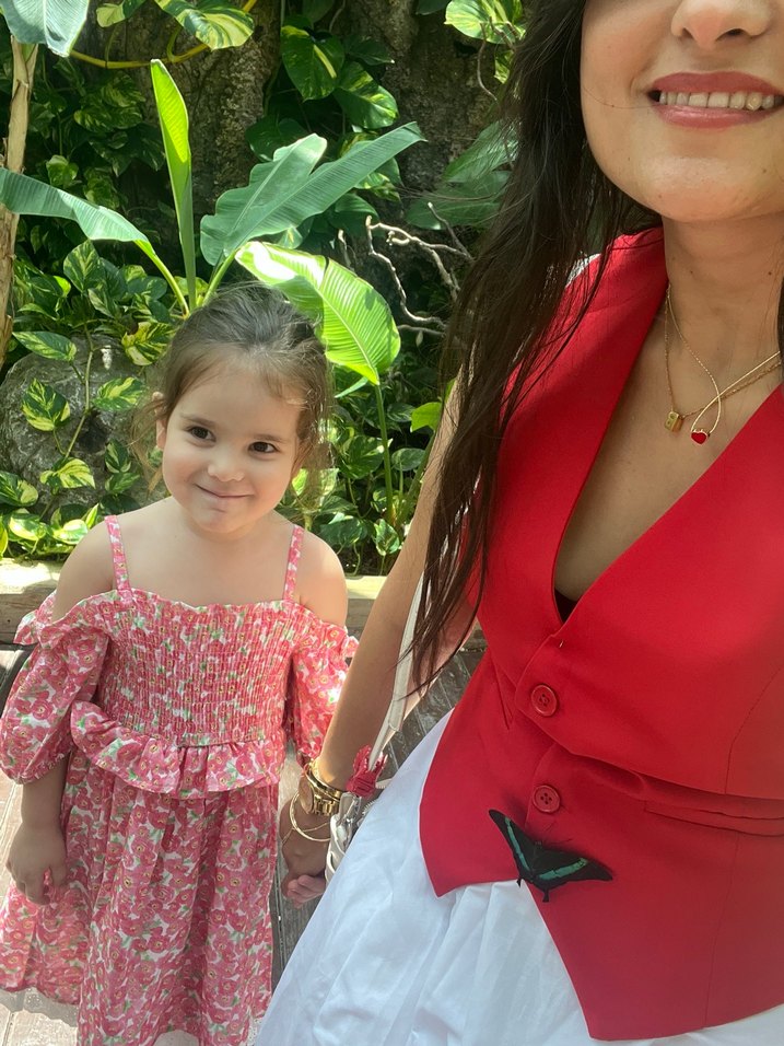 Kırmızı V Yaka Kadın Yelek - Görsel 4