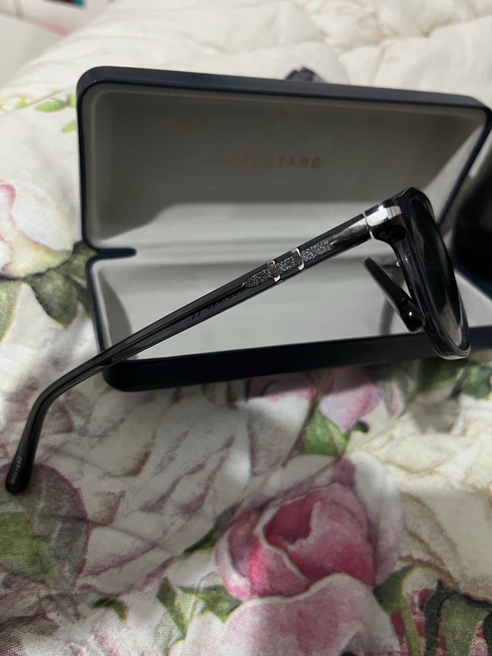 Mustang Gri Kadın Gözlüğü - Görsel 2