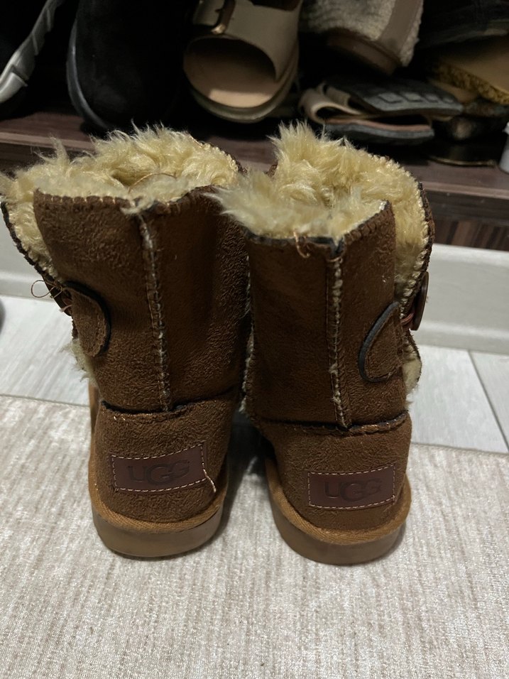 Kız Çocuk Kahverengi Süet Düğmeli Bot - Görsel 2