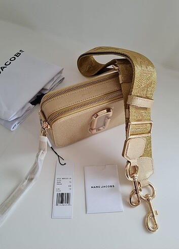 MARC JACOBS SNAPSHOT GOLD