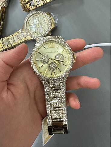 Michael kors saat