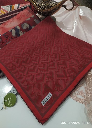 Beden Twill İpek Eşarplar
