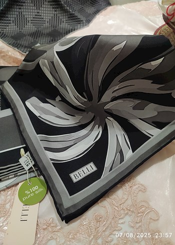 Beden siyah Renk Belli Twill İpek Eşarp