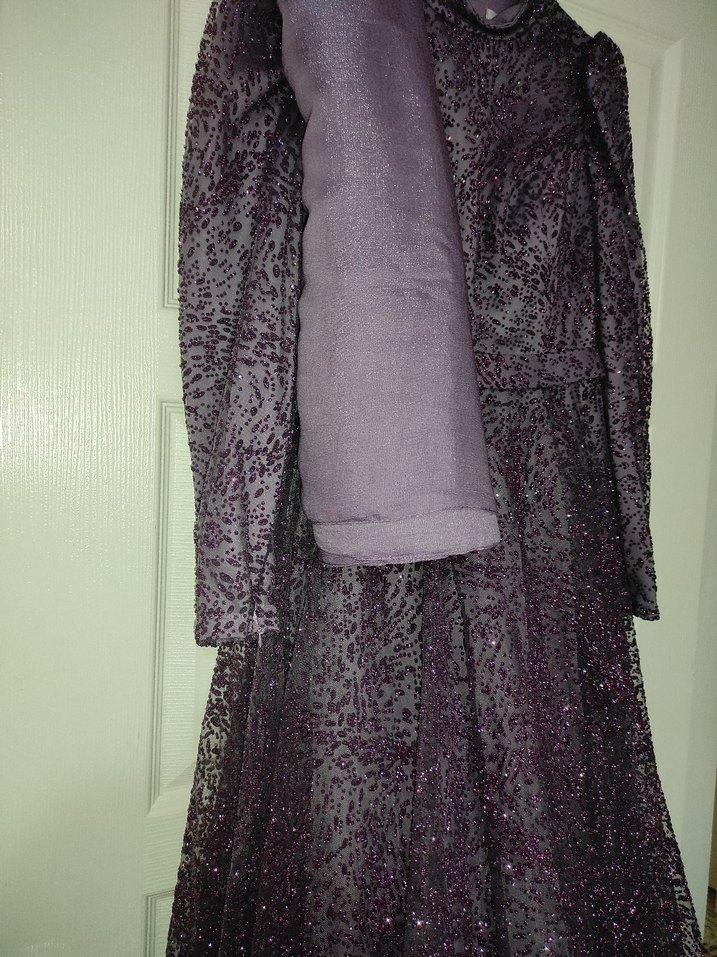 Uzun Mor Tesettür Elbise - Görsel 3