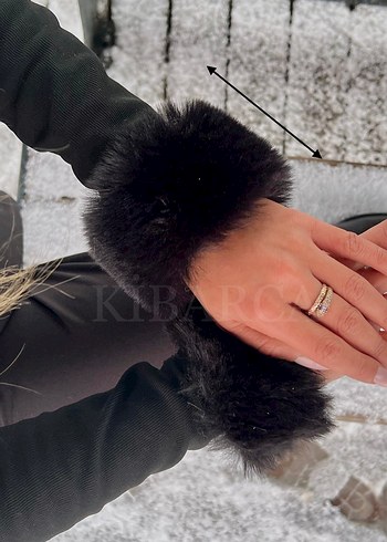 Siyah Kısa Tüylü Kürk Bileklik - Görsel 2