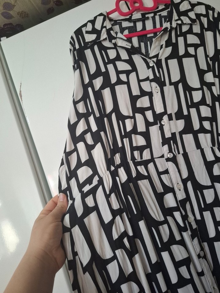 Uzun Kollu V Yaka Desenli Kadın Elbise - Görsel 3