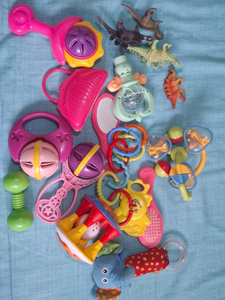 Renkli Diş Kaşıyıcı ve Çıngırak Seti - Görsel 3