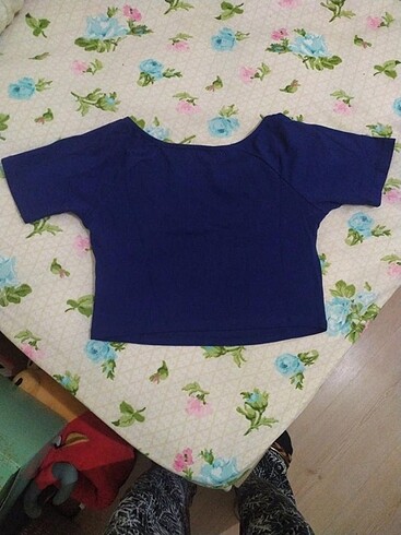 Diğer Crop üst