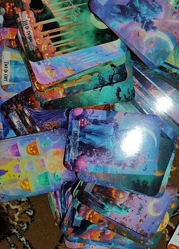 Beden Pumpkin glow hallowen temalı Tarot destesi