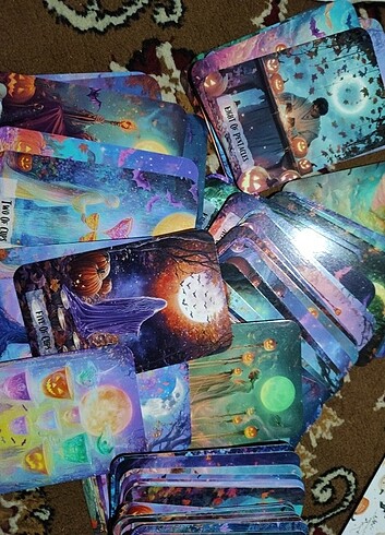 Beden Renk Pumpkin glow hallowen temalı Tarot destesi