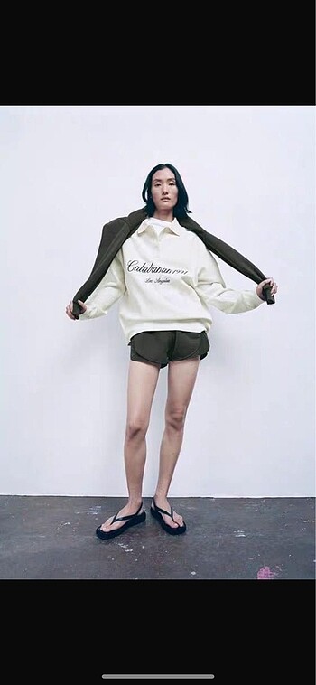 Zara Sweatshirt