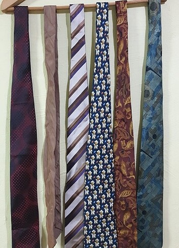 Çeşitli kravatlar 