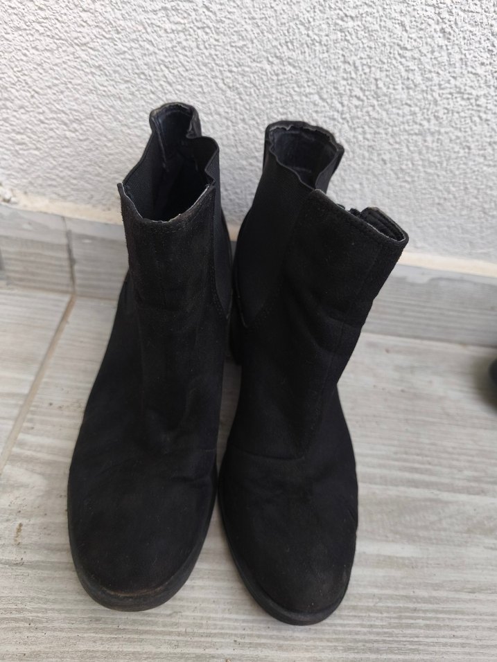 Siyah Süet Kadın Bot - Görsel 3