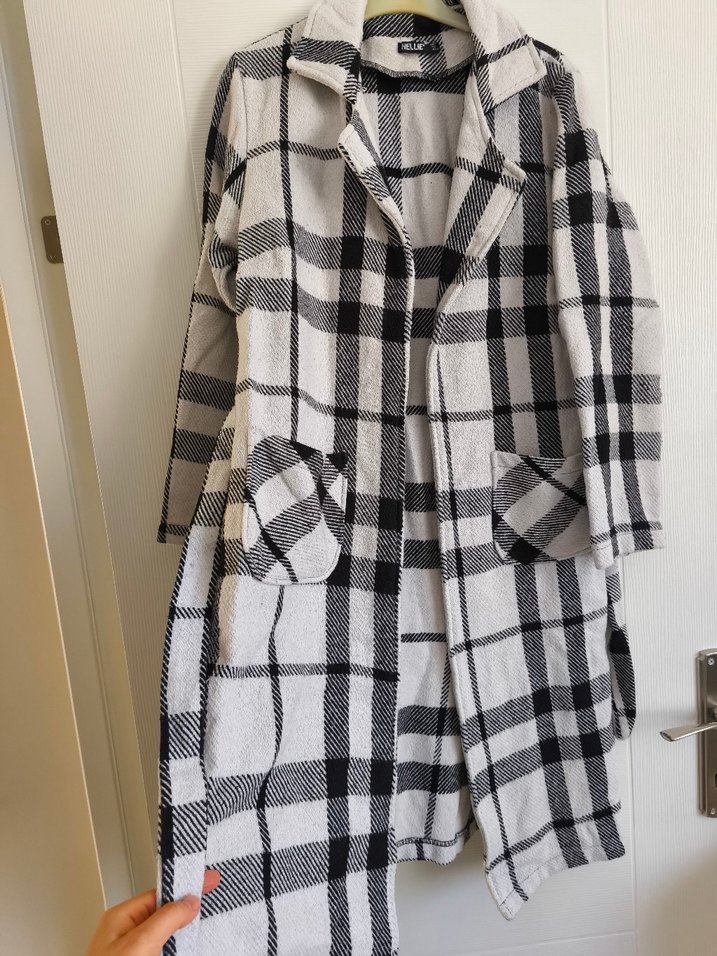 Ekose Desenli siyah Uzun Kadın Kaban - Görsel 3