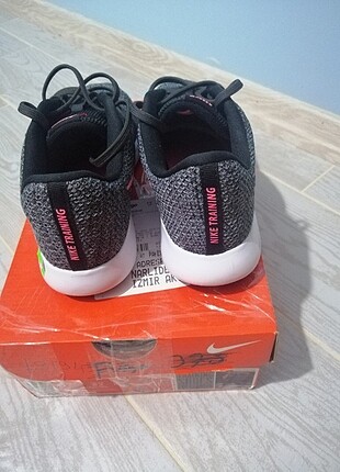 Nike orijinal dır sıfır kutusunda 36.5 numara