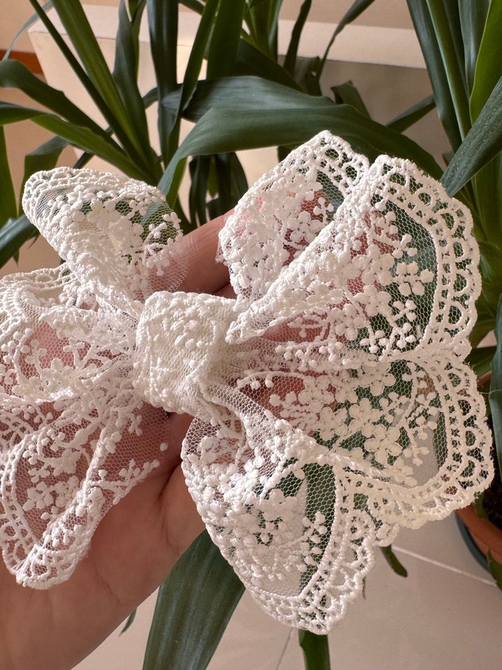 Beyaz Güpür toka - Görsel 3