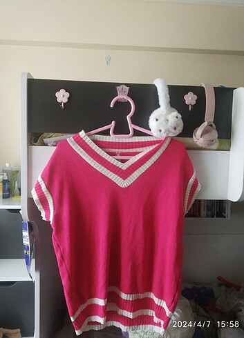 Sevimli Koyu Pembe Süveter