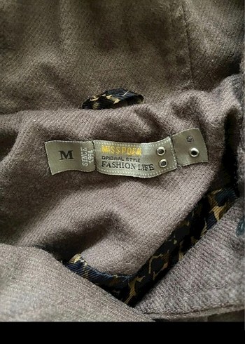 Kapüşonlu Düğmeli Kız Panço - Görsel 2