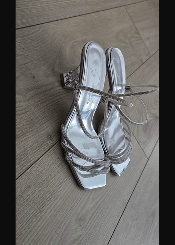 Şeffaf Bantlı Modern Stiletto Kadın Ayakkabı boyu 4 6 - Görsel 3