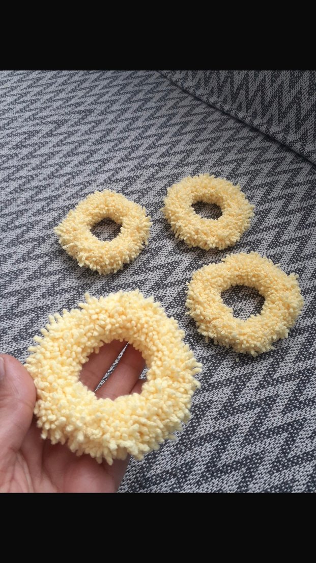 Sarı Örgü Yün Saç Tokası - Görsel 2