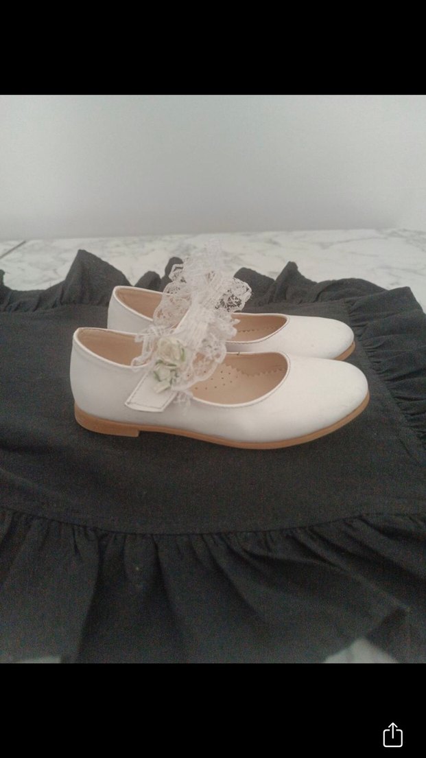 Dantel Detaylı Beyaz Kız Çocuk Babet - Görsel 3