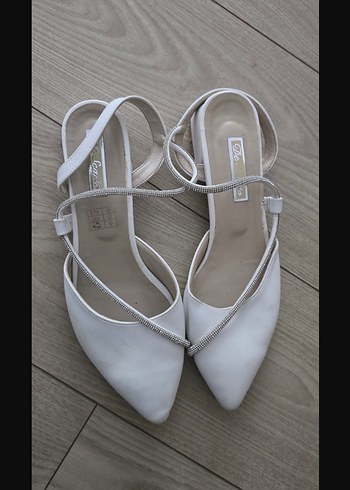 Beyaz İnce Topuklu Kadın Abiye Ayakkabı - Görsel 2