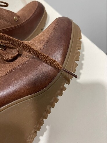 37 Beden TOMMY HILFIGER ORJİNAL YENİ BOT