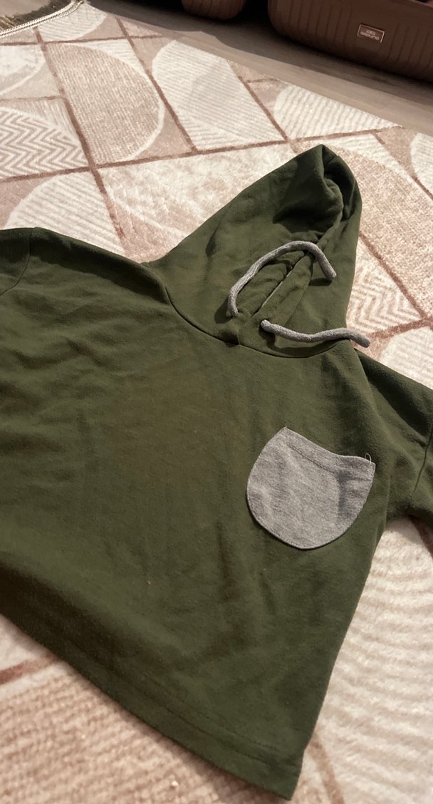 Kapüşonlu Haki Bebek Taşıma Önlüğü - Görsel 3