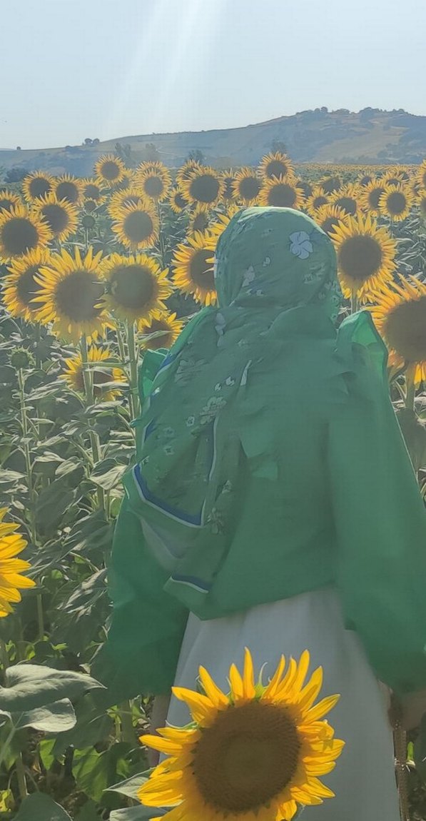 Yeşil  ön ve arka fırfırlı uzun kol gömlek - Görsel 4