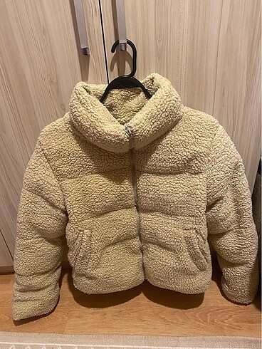 Zara Teddy Mont